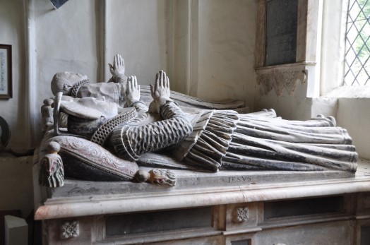 Judge John Kempe, his son John and John's wife Elinor depicted on their tomb.