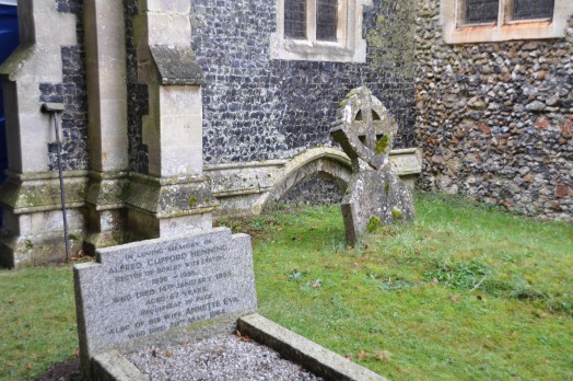 Liston church yard